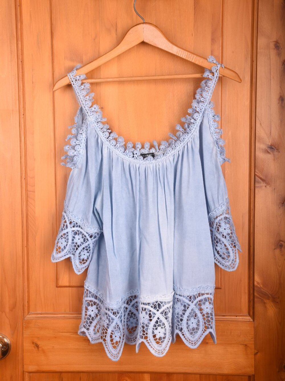 Bella Amore Italy Blue Cold-Shoulder Lace Crochet Boho Blouse